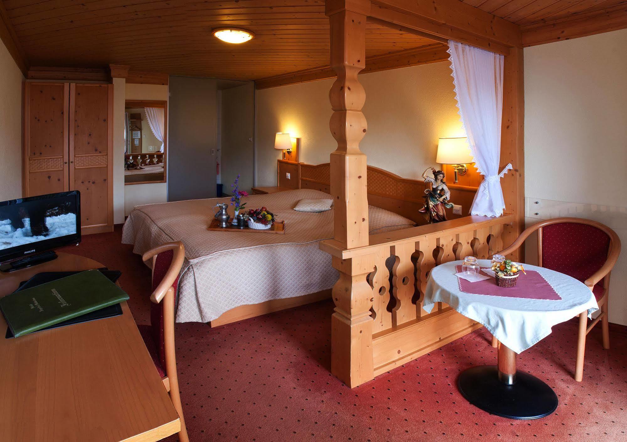 Seehotel Boutique Jaegerhof-Hubertus Фаулензее Экстерьер фото
